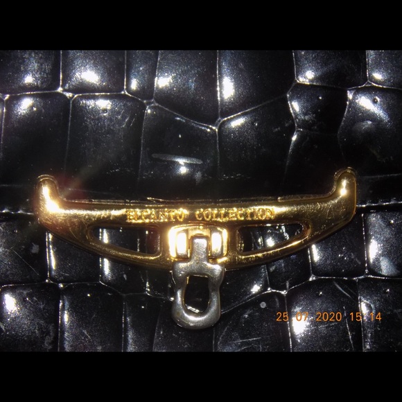 Black Snakeskin Like Handbag - Picture 4 of 4